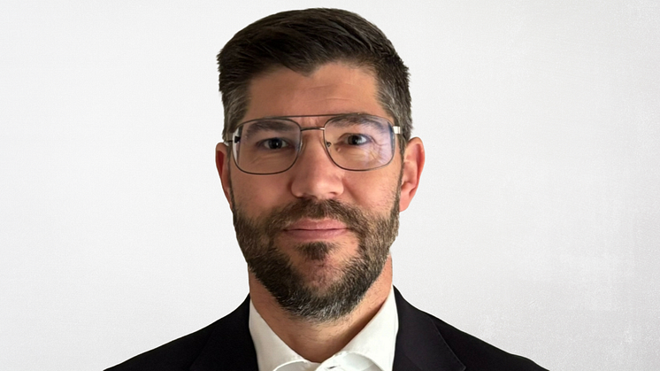 Henrik Ax - Ny Operations and Service Director på Carglass®.