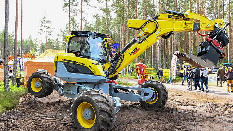 Menzi Muck Scandinavia now hopes that their tool carriers will be used more for work in the forest.