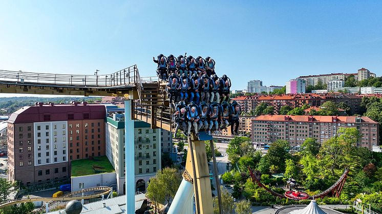 Seniorer slog världsrekord på Liseberg: högsta snittåldern i ett berg- och dalbaneåk