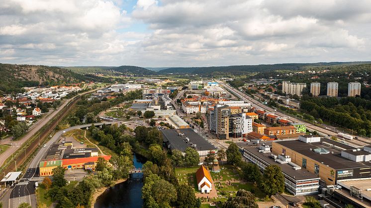 Drönarfoto över centrala Partille.