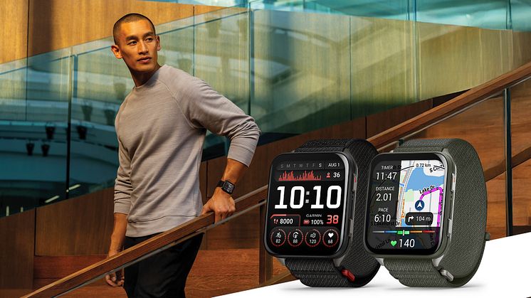 Slimmad smartwatch sätter en ny trend med lättviktsmaterial, inbyggd högtalare och mikrofon samt en LED-ficklampa.