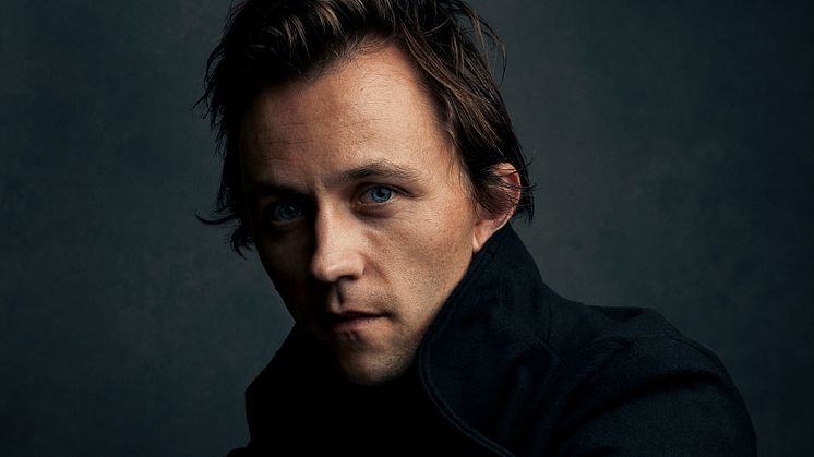 SONDRE LERCHE INNTAR OPERAEN FOR FØRSTE GANG!