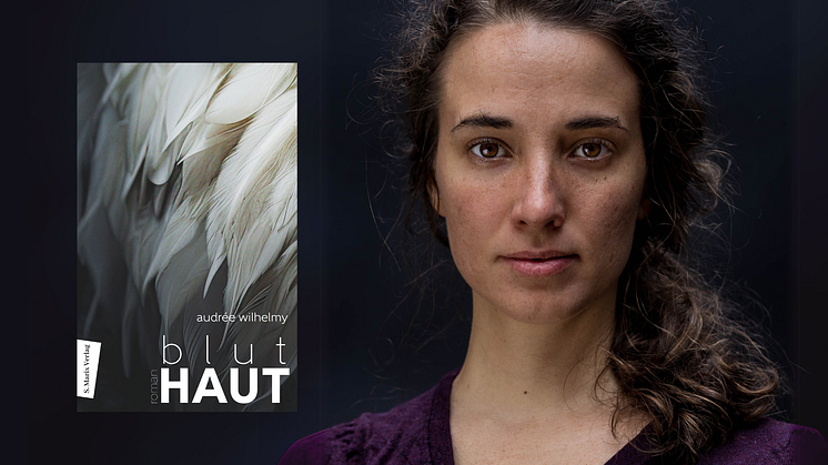 Die Autorin Audrée Wilhelmy mit dem Cover zu ihrem Buch BLUTHAUT