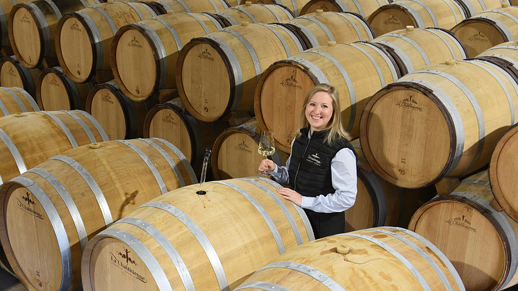 La Chablisienne Winemaker Estelle Roy.png