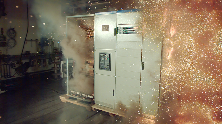 eaton-switchgear-assembly-explosion-arcon-protection.png
