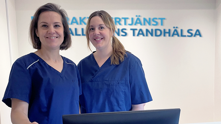 Åsa Klint och Moa Lundgren på Walloxens Tandhälsa i Knivsta.