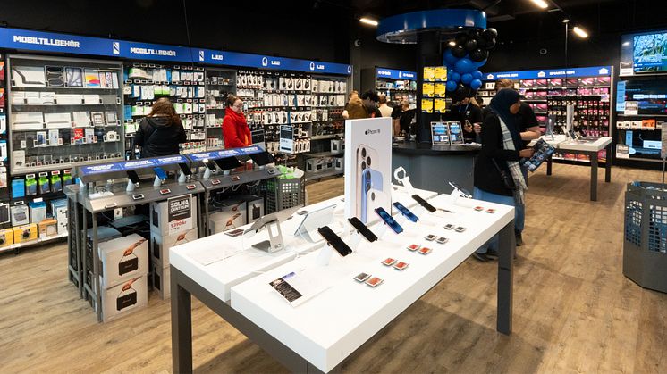 Webhallen öppnar ny stor butik på Breddens Handelsplats