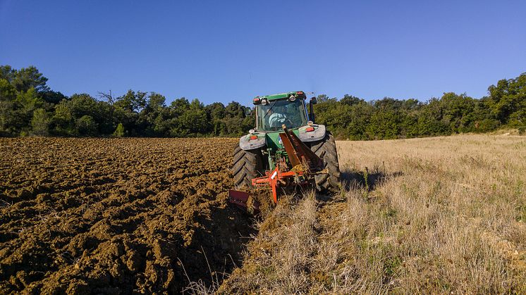 Mange «skal bare»-ulykker med traktor