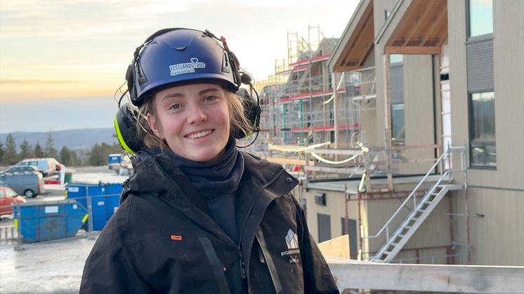 Elisabeths utrolige historie: Byttet ut rullestol med hammer og sag