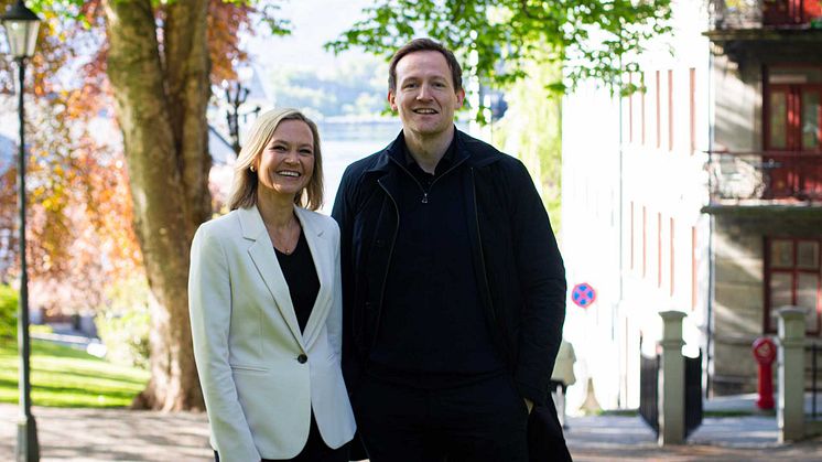 CEO Torill Standal Eliassen og Head of International Dag Steinvik. 