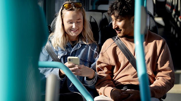 Att välja kollektivtrafiken då och då är både bekvämt och en viktig insats för miljön.