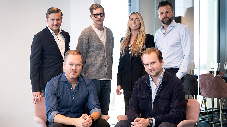 Från vänster: Björn Lundberg, Oskar Christiansson, Madeleine Ziegert och Emil Tigerlantz. Längst fram från vänster: Mattias Edenholm och Emil Jerndal.
