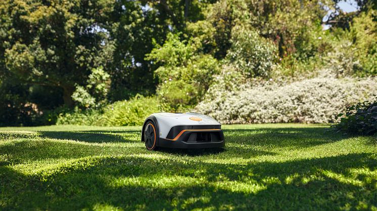 STIHL breddar sitt utbud av robotgräsklippare med iMOW® 3 och iMOW® 4. 