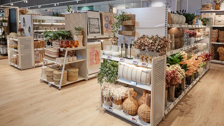 De winkel in Lier wordt voorzien van het nieuwste concept.