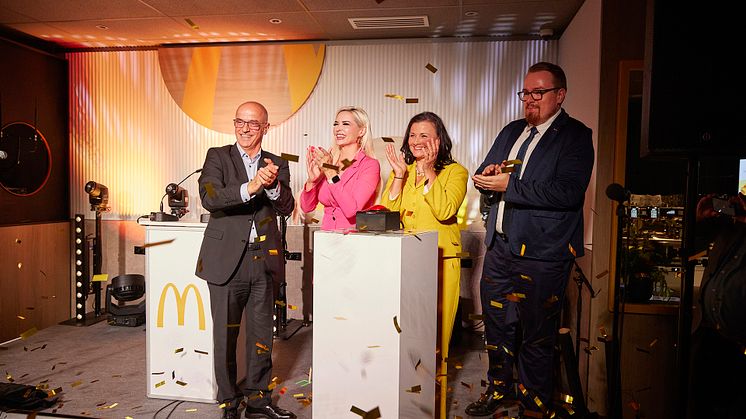 Mario Federico, Daniela Katzenberger, Gitta Connemann und Benjamin-Moses Maczionczek (v.l.n.r.).