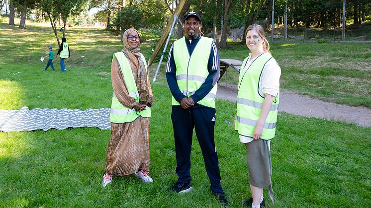 Arfi Yosuf, Bashir Abukar och Amanda Dahl från Läxhjälpen ansvarar för onsdagseftermiddagarna i Bergsjön.