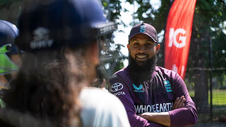 IG opens grassroots net facilities with help from England cricket stars
