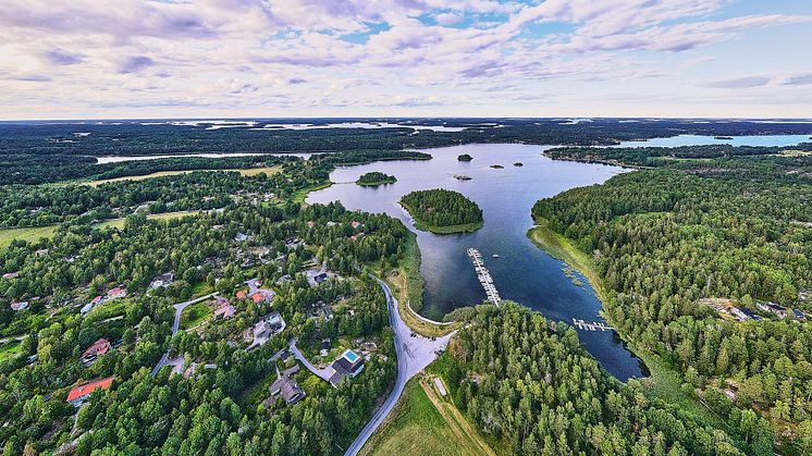 Flygbild över Evlinge på Värmdö utanför Stockholm