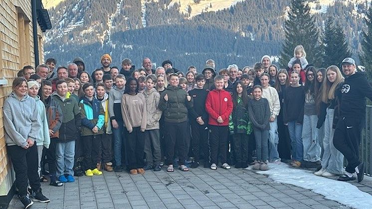 Fünf Schülerinnen der Ludwig-Braun-Schule Hephatas waren Teil einer inklusiven Wintersportwoche. Gemeinsam mit 50 Schülerinnen der Alsfelder Albert-Schweizer-Schule und Geschwister-Scholl-Schule waren sie im Kleinwalsertal an der Grenze zu Österreich
