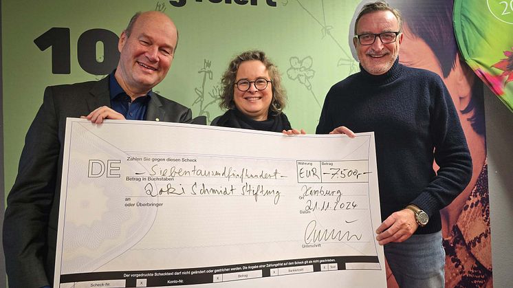 Mit einer Spende von 7.500 Euro unterstützt der IKV die Loki-Schmidt-Stiftung, die sich für den Schutz der Moore einsetzt. 