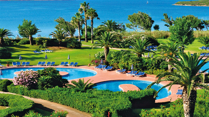 Fritidsresor storsatsar på Blue Village på Sardinien nästa sommar