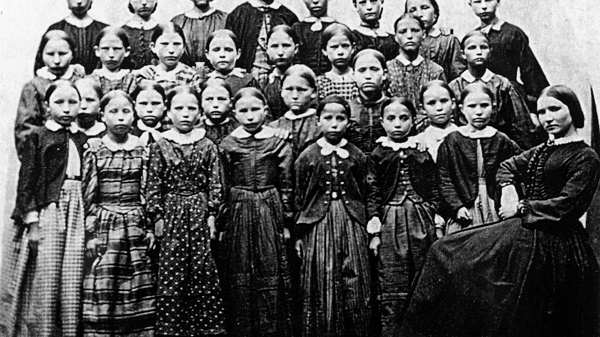 Kunskap, glädje och lite ris… Helsingborgs folkskola 175 år
