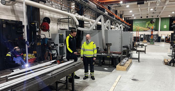 Södra Mörrum belyser verkstäder med Intenz och Docker