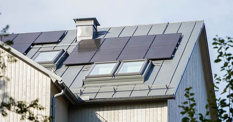 Beställ solceller nu och få dem installerade i höst