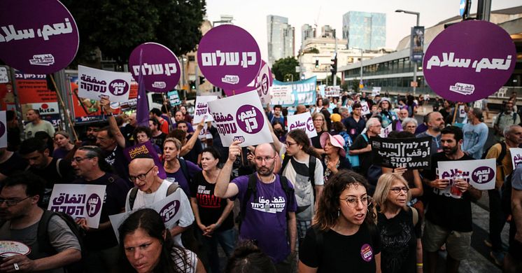 Demonstration med Standing together i Tel Aviv.
