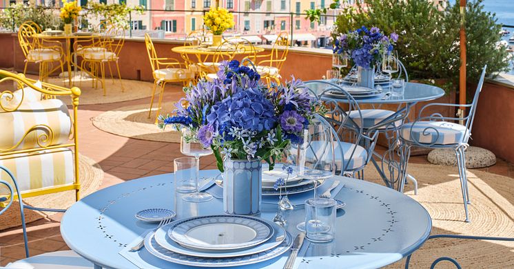Swarovski x Rosenthal SIGNUM Kollektion auf der Terrasse des Cracco Restaurants in Portofino 