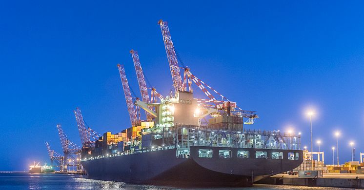 Cavotec signs EUR 8.1 million shore power order with leading global container shipping company