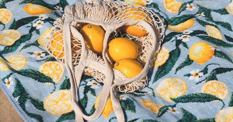 Badetuch LEMONS AND LEAVES