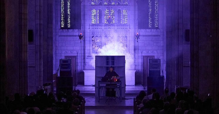 Join concerts, talks and soundwalks during the opening week of MOMENTUM 13. Photo: Charles Stankievech, The Glass Key, Toronto (2024).