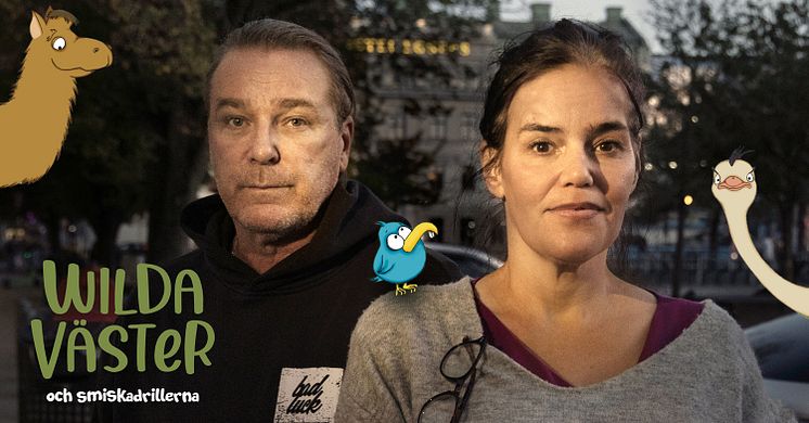 Patrik Sjöberg och Sara Nilsson omgivna av karaktärer från den kommande barnboken ”Wilda Väster och smiskadrillerna”.