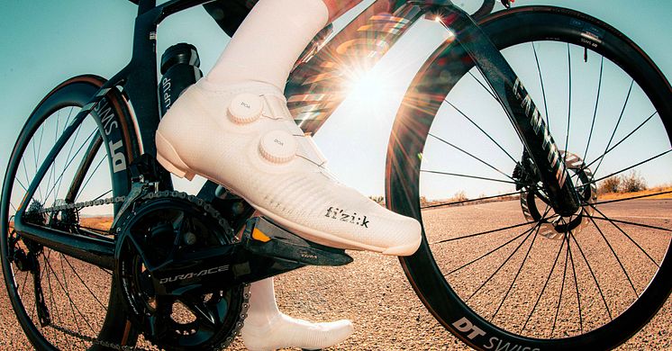 [Product News] Fizik Vega Carbon:  Ein High-Performance-Schuh für Top-Athleten