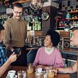 Visa stellt Zahlungstrends für 2023 vor: Business-Destinationen profitieren 2023 vom Freizeit-Tourismus