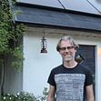 Jonas Morän i Torna Hällestad kombinerar timpris med Ngenic, solceller och elbil.  