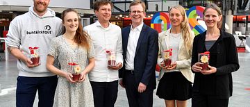 V.l.: Matthias Groeneveld (buntkicktgut), Leslie Protz (MVHS), Martin Laschewski (FreiRAUM-Viertel), Dr. Bernd Hochberger (SSKM), Carmen Nolte (Foodsaving & More) und Simone Paffrath (BUND Naturschutz).