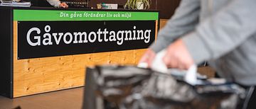 PMU-chef om miljövänlig textilinsamling: ”Lämna in helt och rent till din lokala secondhand-butik”