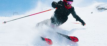 From skis to boots, helmets, and goggles, Atomic’s new Redster range is built for on-piste and on-course speed and confidence