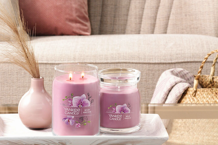 Acreto är ny distributör för Yankee Candle och WoodWick – lanserar samtidigt nya doftvarumärket Chesapeake Bay.
