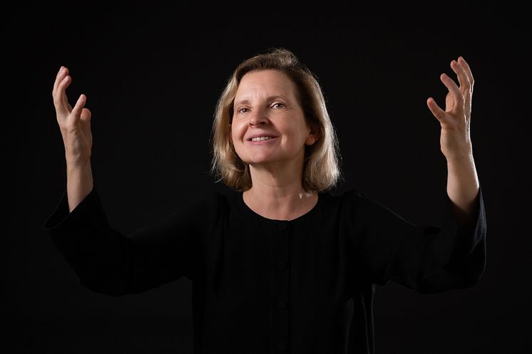 Claire Levacher tillträder som Dalasinfoniettans chefdirigent tillika konstnärliga rådgivare fr.o.m. januari 2024