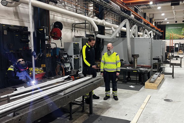 Södra Mörrum belyser verkstäder med Intenz och Docker