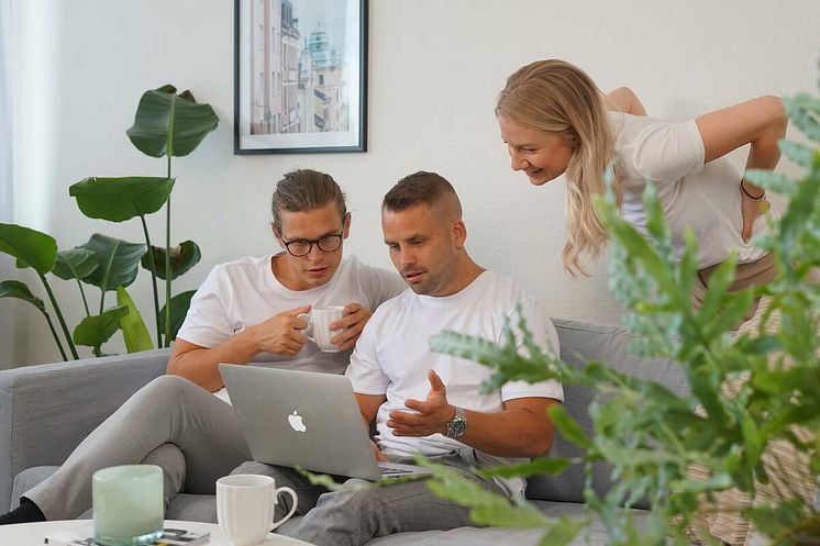 Smartproduktion lanserar ny hemsida och varumärkesidentitet