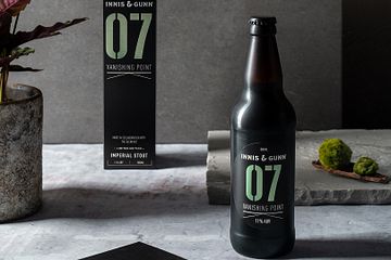 Innis & Gunn lanserar ekfatslagrad imperial stout i samarbete med The Glenlivet.