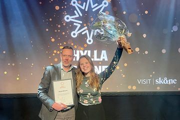 Skånes Djurparks Audun Danielsen och Sara Samuelsson tog emot priset och utmärkelsen för "Årets Upplevelse" på Visit Skånes gala på Amiralen i Malmö. 