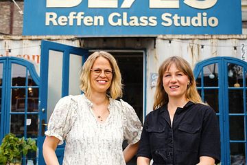 Takket være deres samarbejde med Visa kan Jette Bøge og Sally Xenia, der står bag virksomheden BLÆS,  tilbyde deres kunder fleksible og problemfrie betalingsmuligheder,