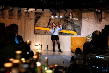 Standup på Blique by Nobis 