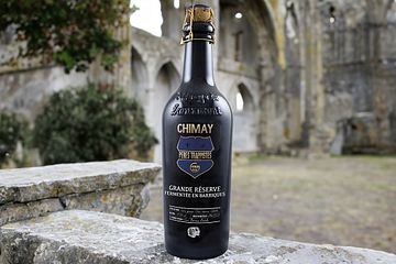 Chimay Blå lagrad på Calvadosfat i exklusivt släpp på Systembolaget.