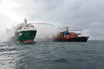 IMO skal nu behandle de 8 anbefalinger til, hvordan man kosteffektivt kan forberede brandsikkerheden på containerskibe. Foto: Nilantha Ilangamuwa/Unsplash.